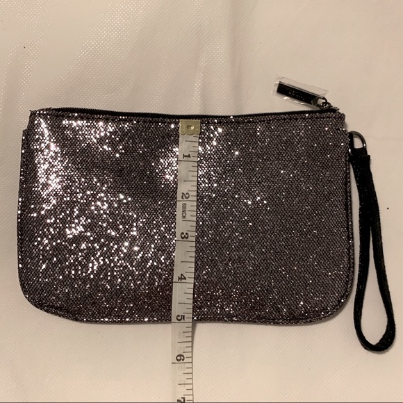 🆕 New Shiny Wristlet - Picture 12 of 14